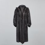 528113 Mink coat